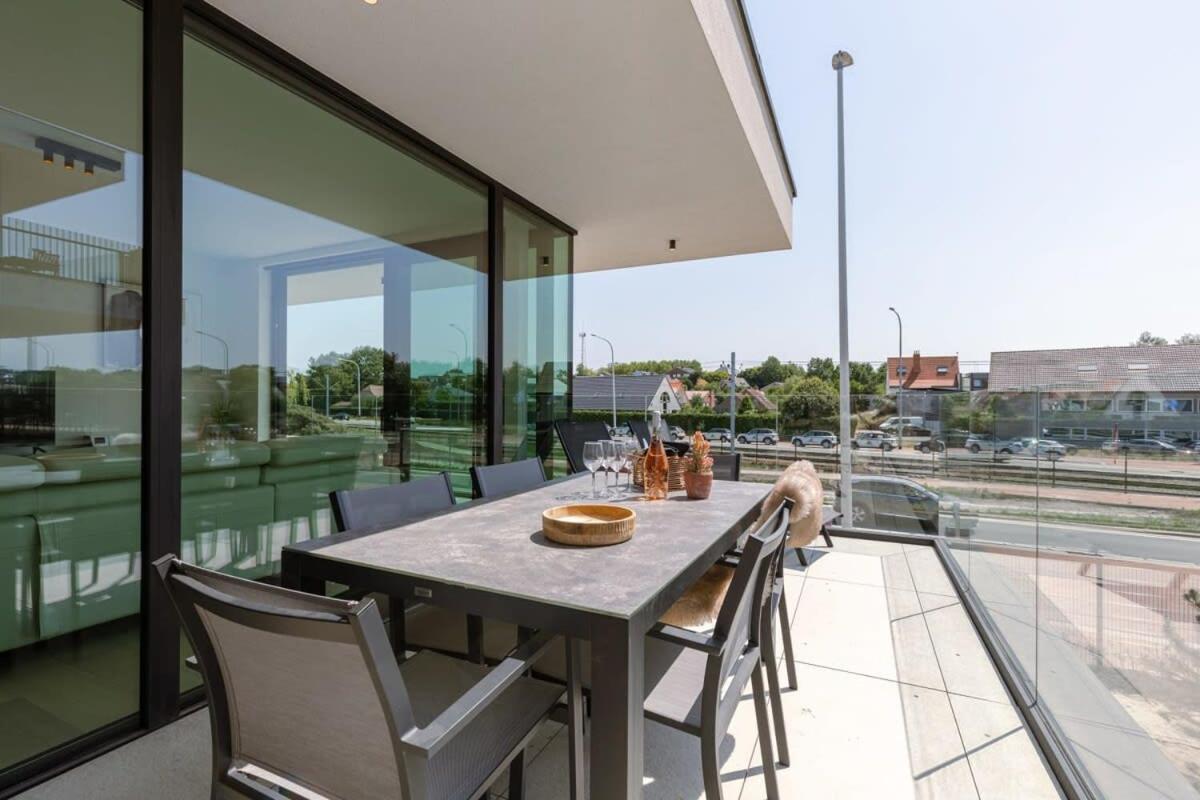 New, Luxurious And Modern Apartment With Private Parking 코크시데 외부 사진
